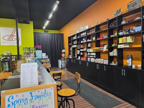 Tiny photo for 4 W Burlington Avenue, La Grange, IL 60525 (MLS # 12382937)