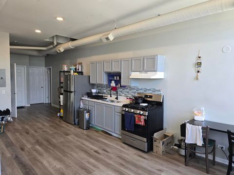 Tiny photo for 4 W Burlington Avenue, La Grange, IL 60525 (MLS # 12382937)