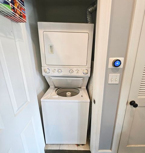 Tiny photo for 2148 N Sawyer Avenue #202, Chicago, IL 60647 (MLS # 12572729)