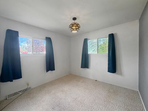 Tiny photo for 1305 S Prairie Avenue, Freeport, IL 61032 (MLS # 12580516)