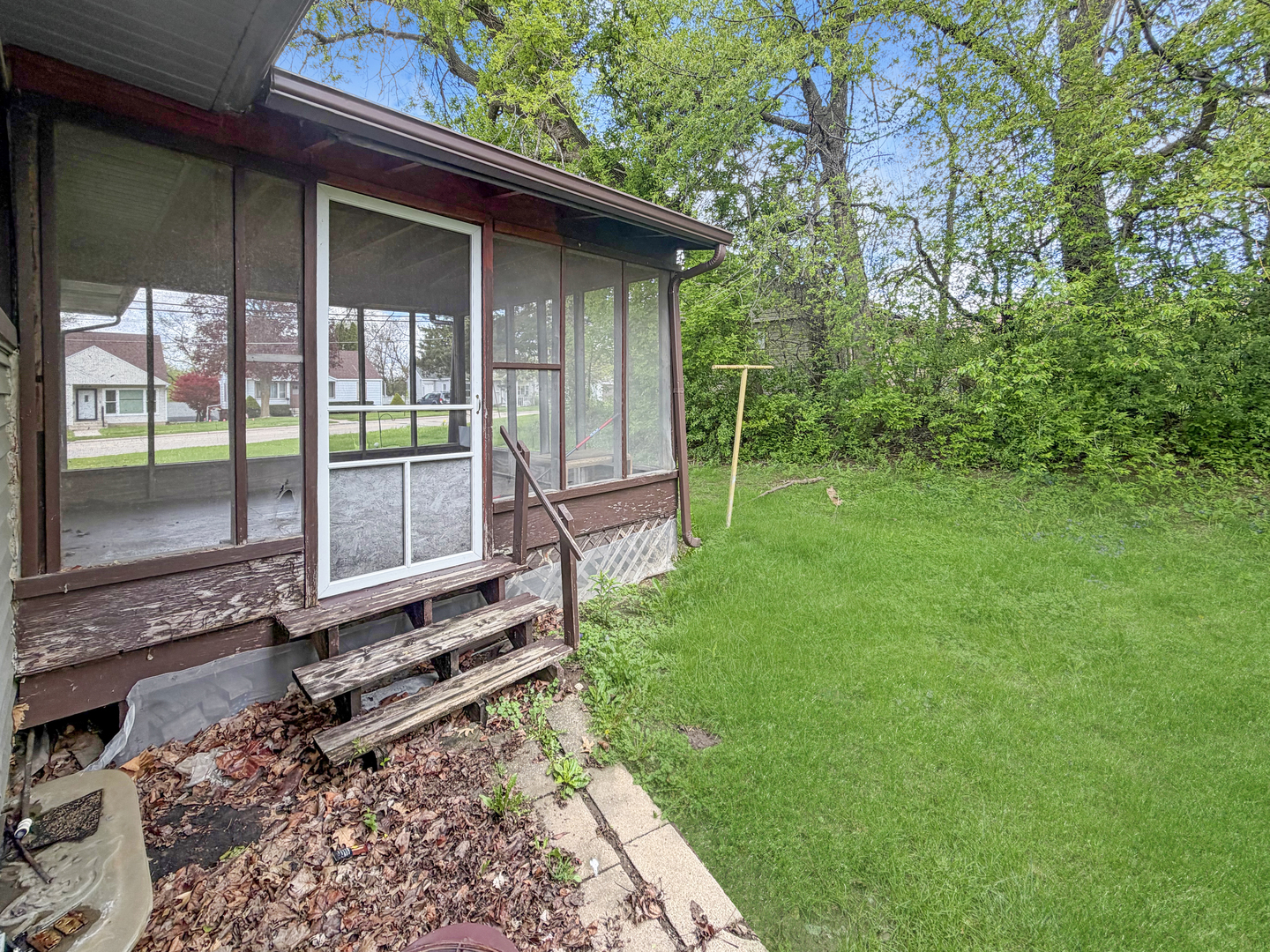 1305 S Prairie Avenue