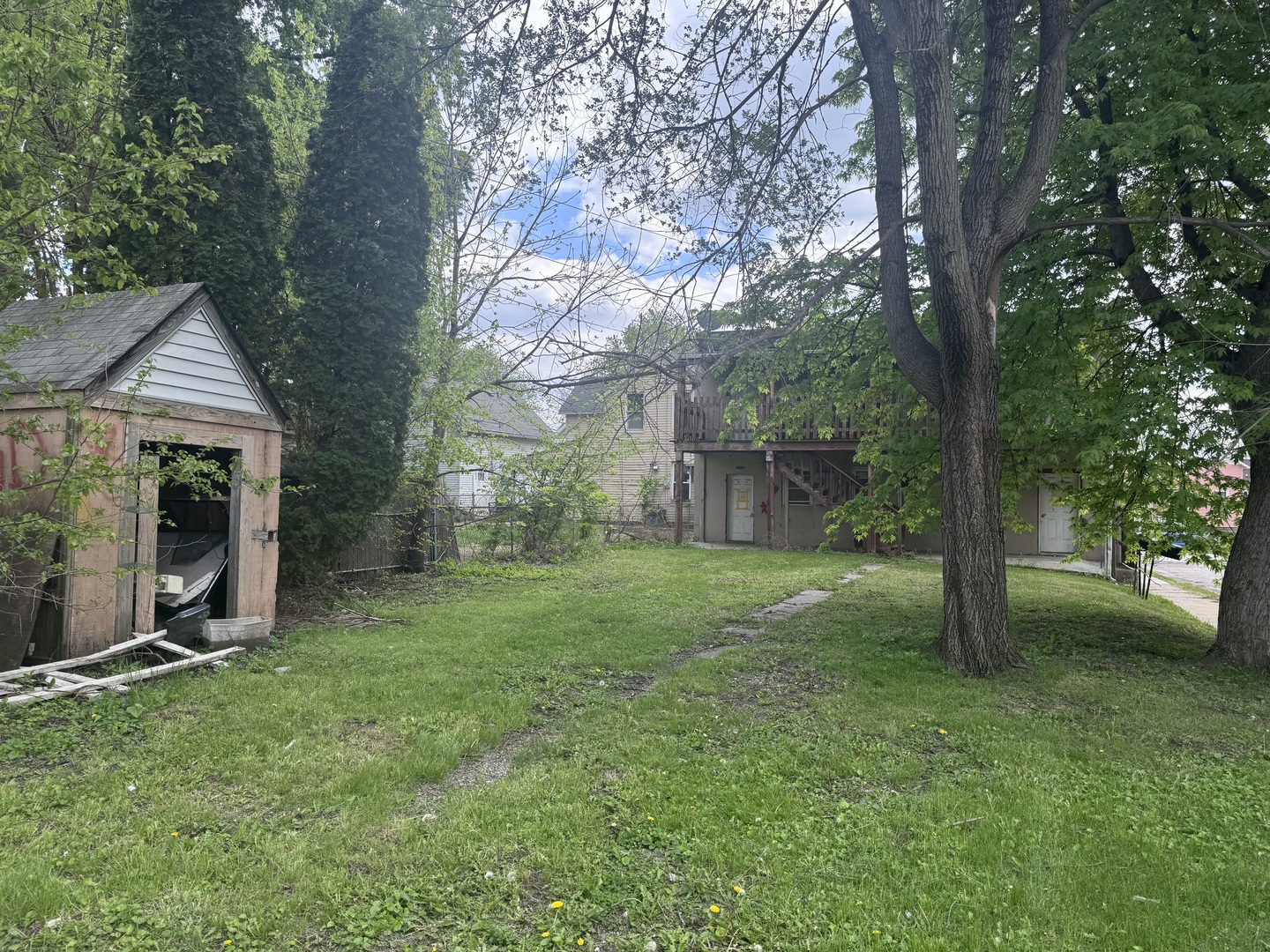2024 W 6th Street - Photo 4