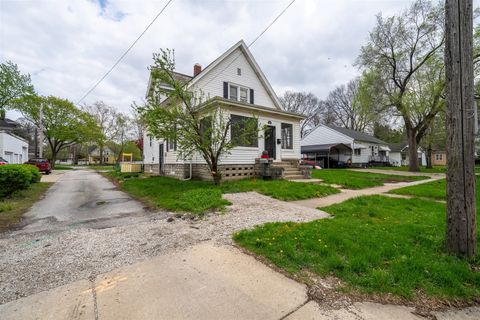 Tiny photo for 766 N Mill Street, Pontiac, IL 61764 (MLS # 12618162)