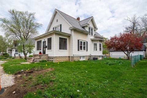 Tiny photo for 766 N Mill Street, Pontiac, IL 61764 (MLS # 12618162)