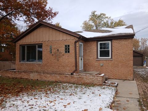 Photo of 4932 158th Street, Oak Forest, IL 60452 (MLS # 12524618)