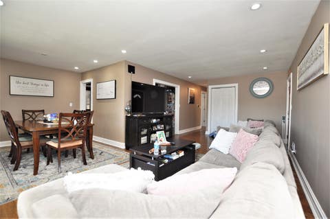 Tiny photo for 7226 W Conrad Avenue, Niles, IL 60714 (MLS # 12651091)