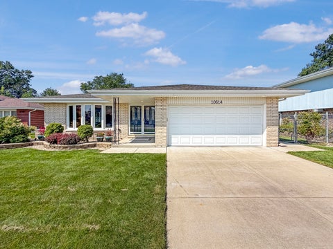 Photo of 10614 S 84th Avenue, Palos Hills, IL 60465 (MLS # 12744117)