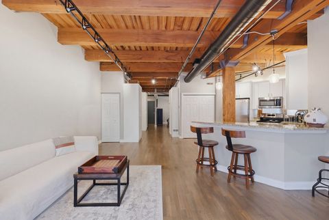 Tiny photo for 225 W HURON Street #313, Chicago, IL 60654 (MLS # 12573154)