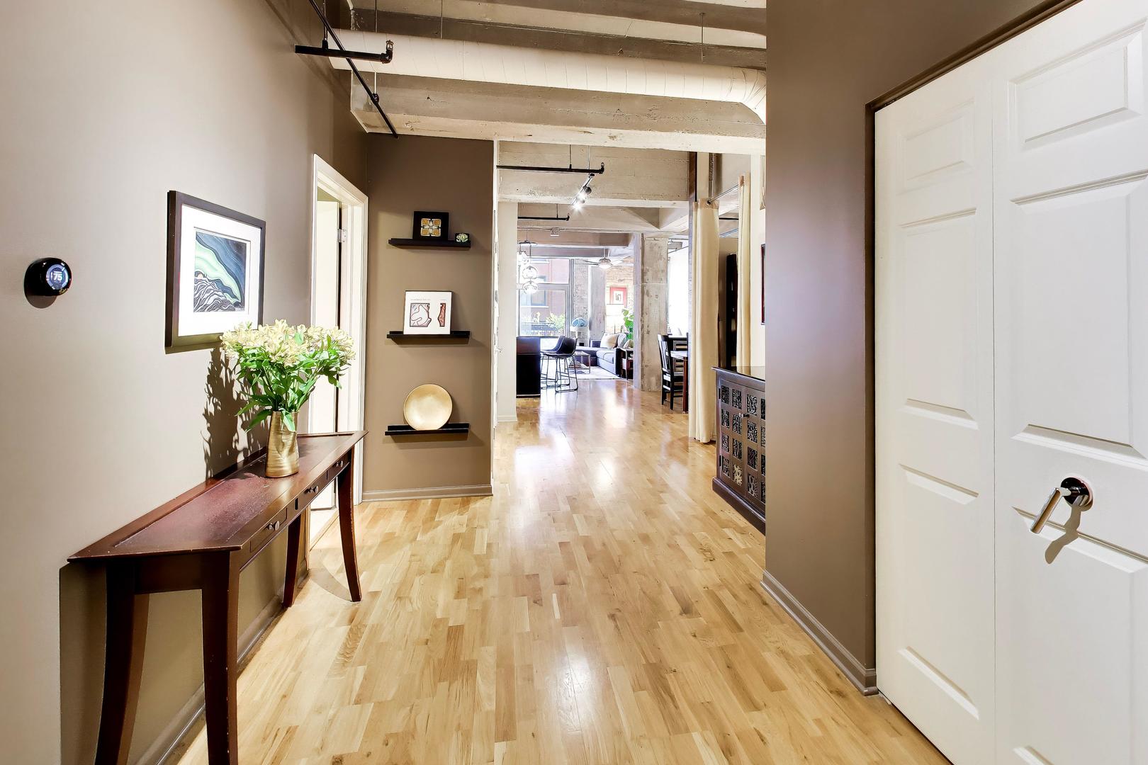 400 W ONTARIO Street 502