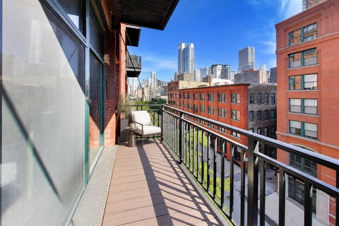 Tiny photo for 400 W ONTARIO Street #502, Chicago, IL 60654 (MLS # 12753764)