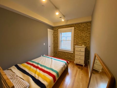 Tiny photo for 2539.5 Prairie Avenue #3W, Evanston, IL 60201 (MLS # 12488464)