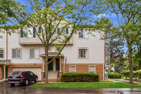 Tiny photo for 160 Monarch Drive #160, Streamwood, IL 60107 (MLS # 12762534)