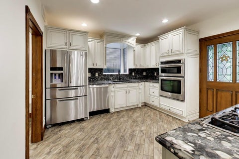 Tiny photo for 401 N River Road, Fox River Grove, IL 60021 (MLS # 12678777)