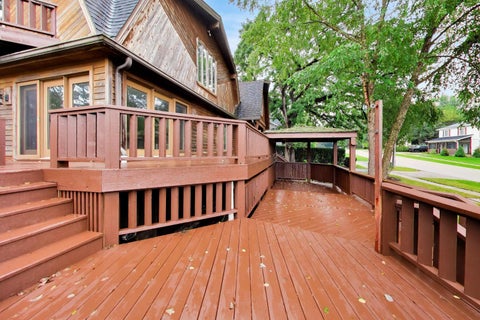 Tiny photo for 401 N River Road, Fox River Grove, IL 60021 (MLS # 12678777)