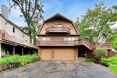 Tiny photo for 401 N River Road, Fox River Grove, IL 60021 (MLS # 12678777)
