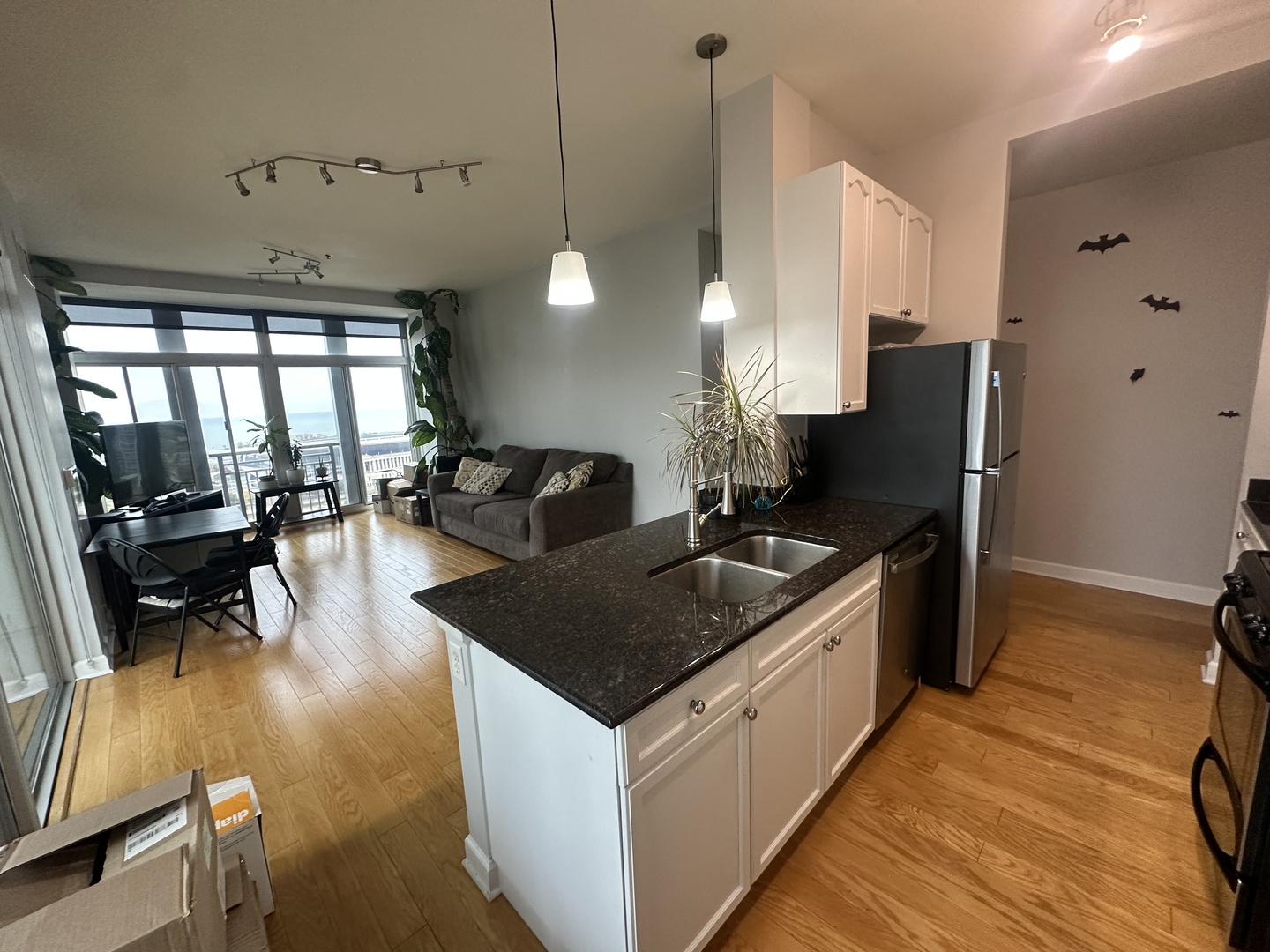 1400 S Michigan Avenue 2503