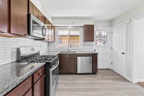 Tiny photo for 3304 Wilcox Avenue, Bellwood, IL 60104 (MLS # 12535913)