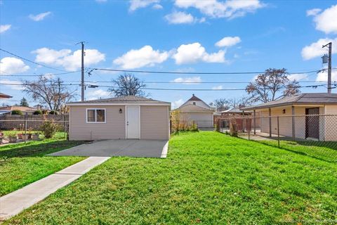 Tiny photo for 3304 Wilcox Avenue, Bellwood, IL 60104 (MLS # 12535913)