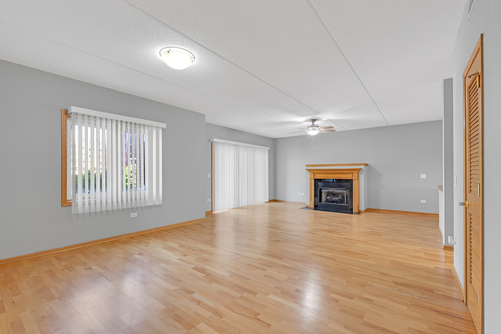 8747 W Bryn Mawr Avenue 208