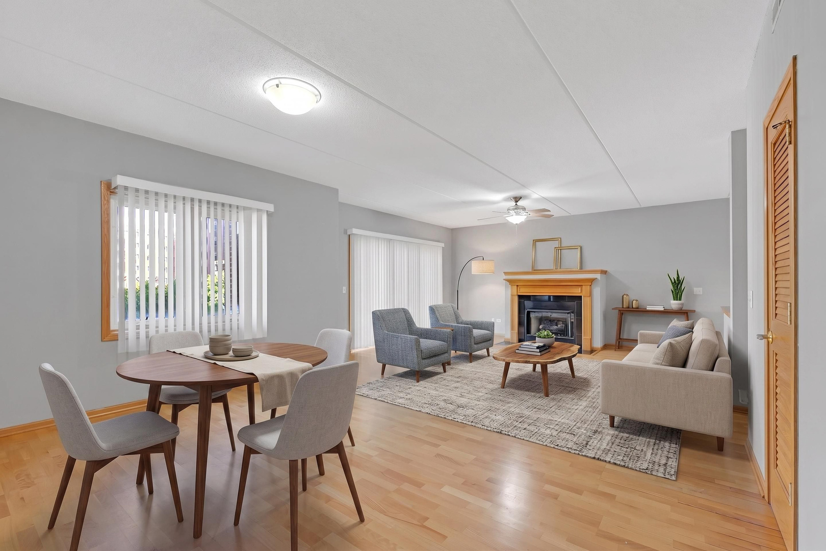 8747 W Bryn Mawr Avenue 208