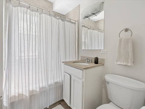 Tiny photo for 3042 W Diversey Avenue #G, Chicago, IL 60647 (MLS # 12678515)