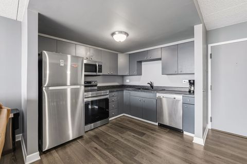 Tiny photo for 2005 S Finley Road #1102, Lombard, IL 60148 (MLS # 12623109)