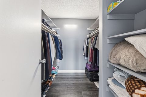 Tiny photo for 2005 S Finley Road #1102, Lombard, IL 60148 (MLS # 12623109)