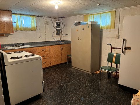 Tiny photo for 1010 Elliott Street, Streator, IL 61364 (MLS # 12435559)