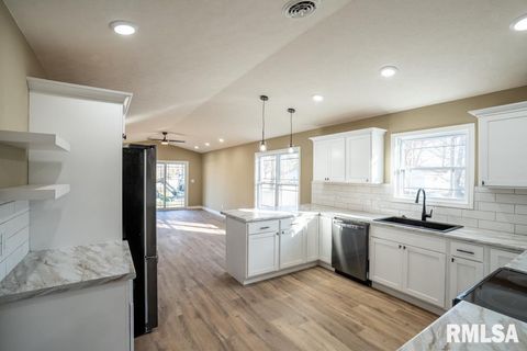 Tiny photo for 1801 W ADAMS Street, Herrin, IL 62948 (MLS # QC4269729)