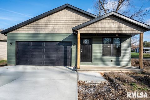 Photo of 1801 W ADAMS Street, Herrin, IL 62948 (MLS # QC4269729)