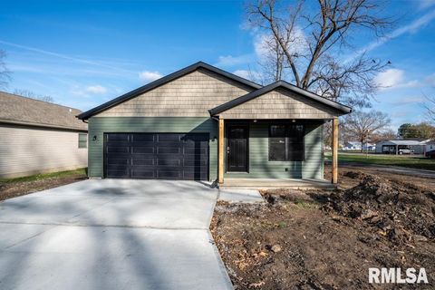 Tiny photo for 1801 W ADAMS Street, Herrin, IL 62948 (MLS # QC4269729)