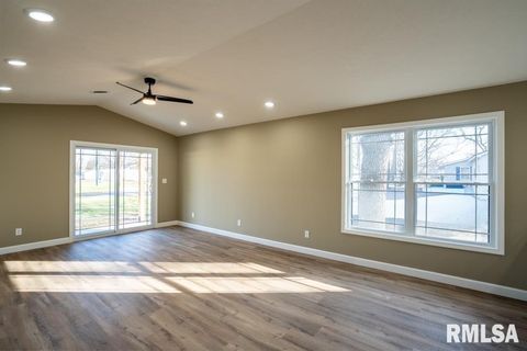 Tiny photo for 1801 W ADAMS Street, Herrin, IL 62948 (MLS # QC4269729)