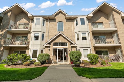 Tiny photo for 5311 W Mint Julip Drive #301, Alsip, IL 60803 (MLS # 12426594)