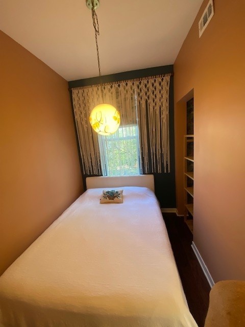 1409 W Superior Street 2F