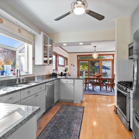 Tiny photo for 214 S Dunton Avenue, Arlington Heights, IL 60005 (MLS # 12512244)