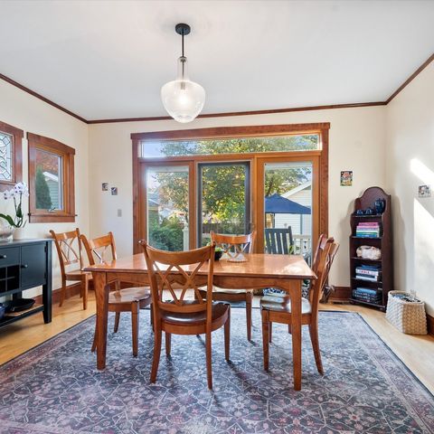 Tiny photo for 214 S Dunton Avenue, Arlington Heights, IL 60005 (MLS # 12512244)