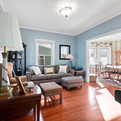 Tiny photo for 214 S Dunton Avenue, Arlington Heights, IL 60005 (MLS # 12512244)