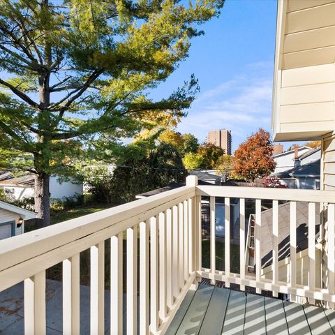 Tiny photo for 214 S Dunton Avenue, Arlington Heights, IL 60005 (MLS # 12512244)