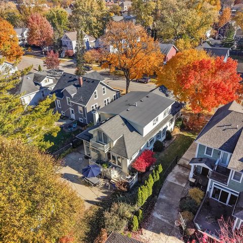 Tiny photo for 214 S Dunton Avenue, Arlington Heights, IL 60005 (MLS # 12512244)