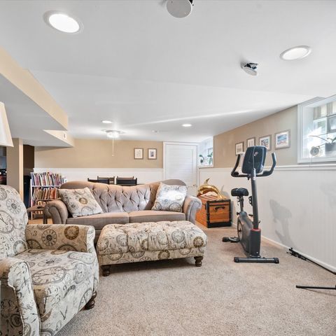 Tiny photo for 214 S Dunton Avenue, Arlington Heights, IL 60005 (MLS # 12512244)