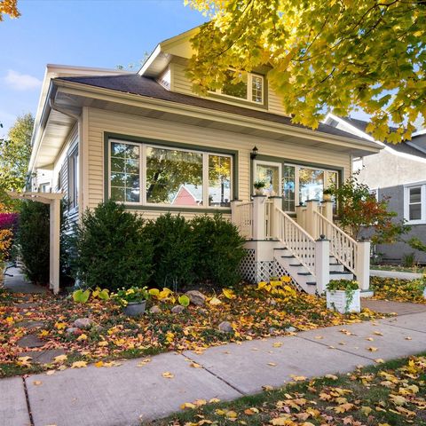 Tiny photo for 214 S Dunton Avenue, Arlington Heights, IL 60005 (MLS # 12512244)