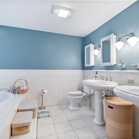 Tiny photo for 214 S Dunton Avenue, Arlington Heights, IL 60005 (MLS # 12512244)