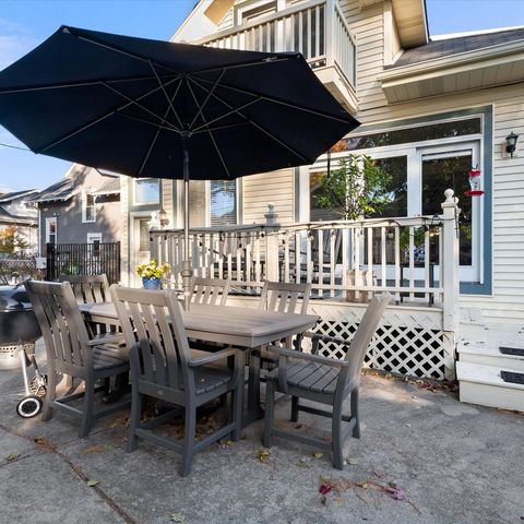 Tiny photo for 214 S Dunton Avenue, Arlington Heights, IL 60005 (MLS # 12512244)