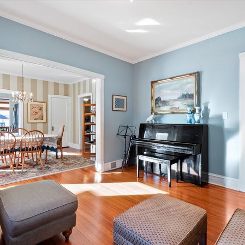 Tiny photo for 214 S Dunton Avenue, Arlington Heights, IL 60005 (MLS # 12512244)