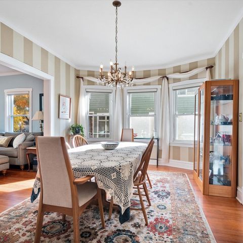 Tiny photo for 214 S Dunton Avenue, Arlington Heights, IL 60005 (MLS # 12512244)