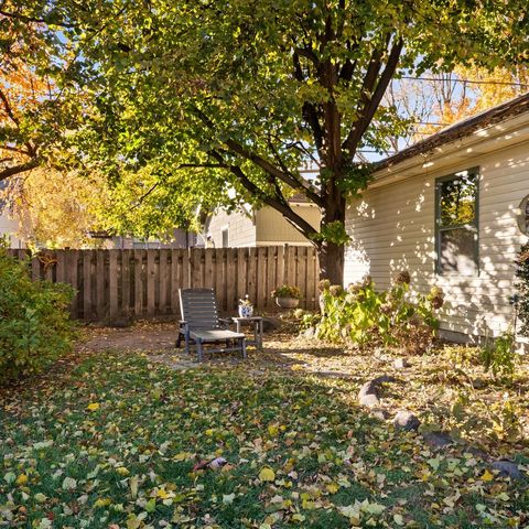 Tiny photo for 214 S Dunton Avenue, Arlington Heights, IL 60005 (MLS # 12512244)