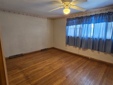 Tiny photo for 15354 Dobson Avenue, South Holland, IL 60473 (MLS # 12562354)