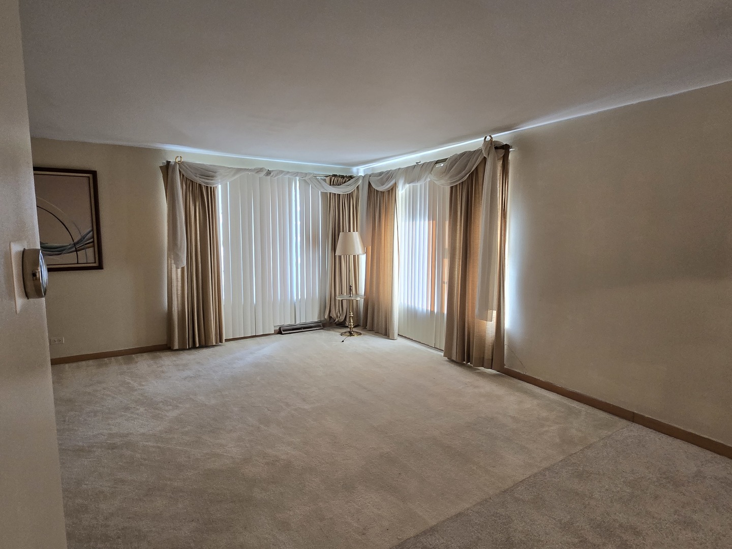 Properties 4 15354 Dobson Avenue