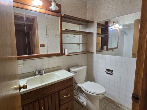 Tiny photo for 15354 Dobson Avenue, South Holland, IL 60473 (MLS # 12562354)