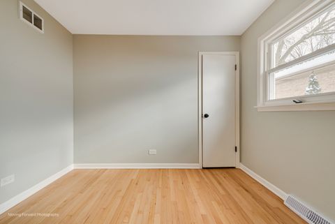 Tiny photo for 15707 Cottage Grove Avenue, Dolton, IL 60419 (MLS # 12582969)